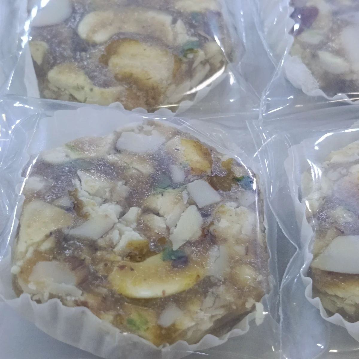 Kismis Kaju Sweets - 1