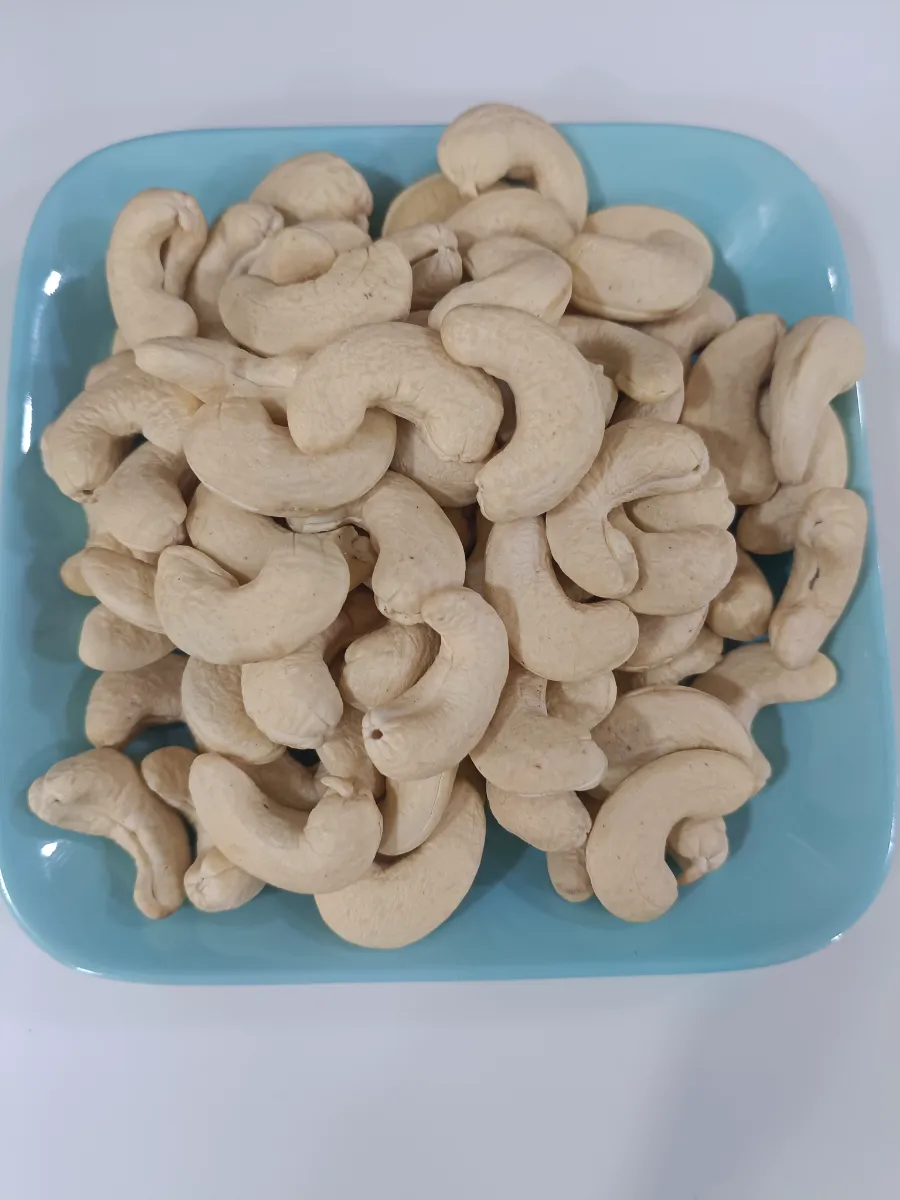 Kaju (Cashews nut) - 2