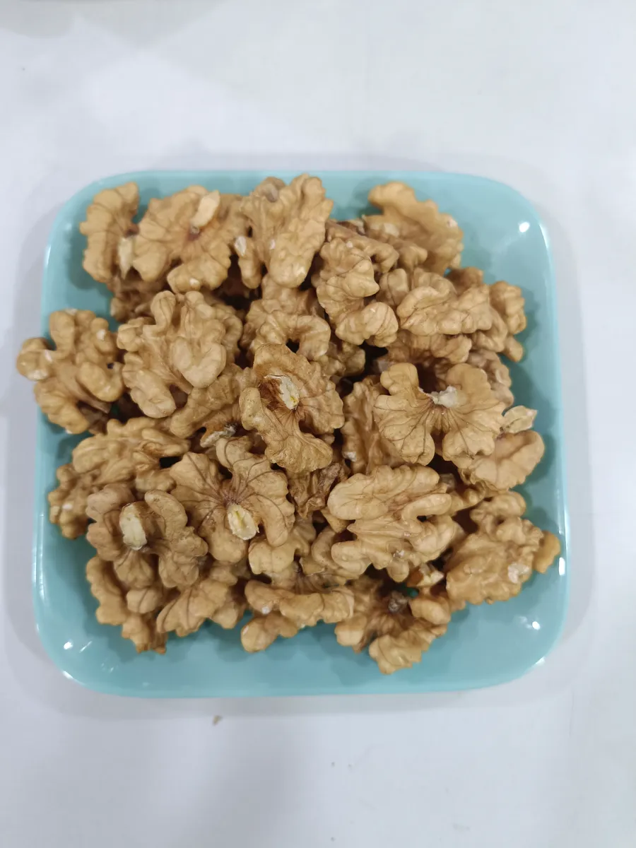 Walnut (Akharot) - 1